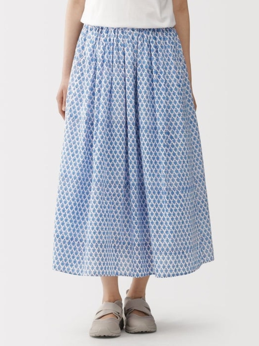 Muji Blue Floral Print Women’s Maxi Skirt